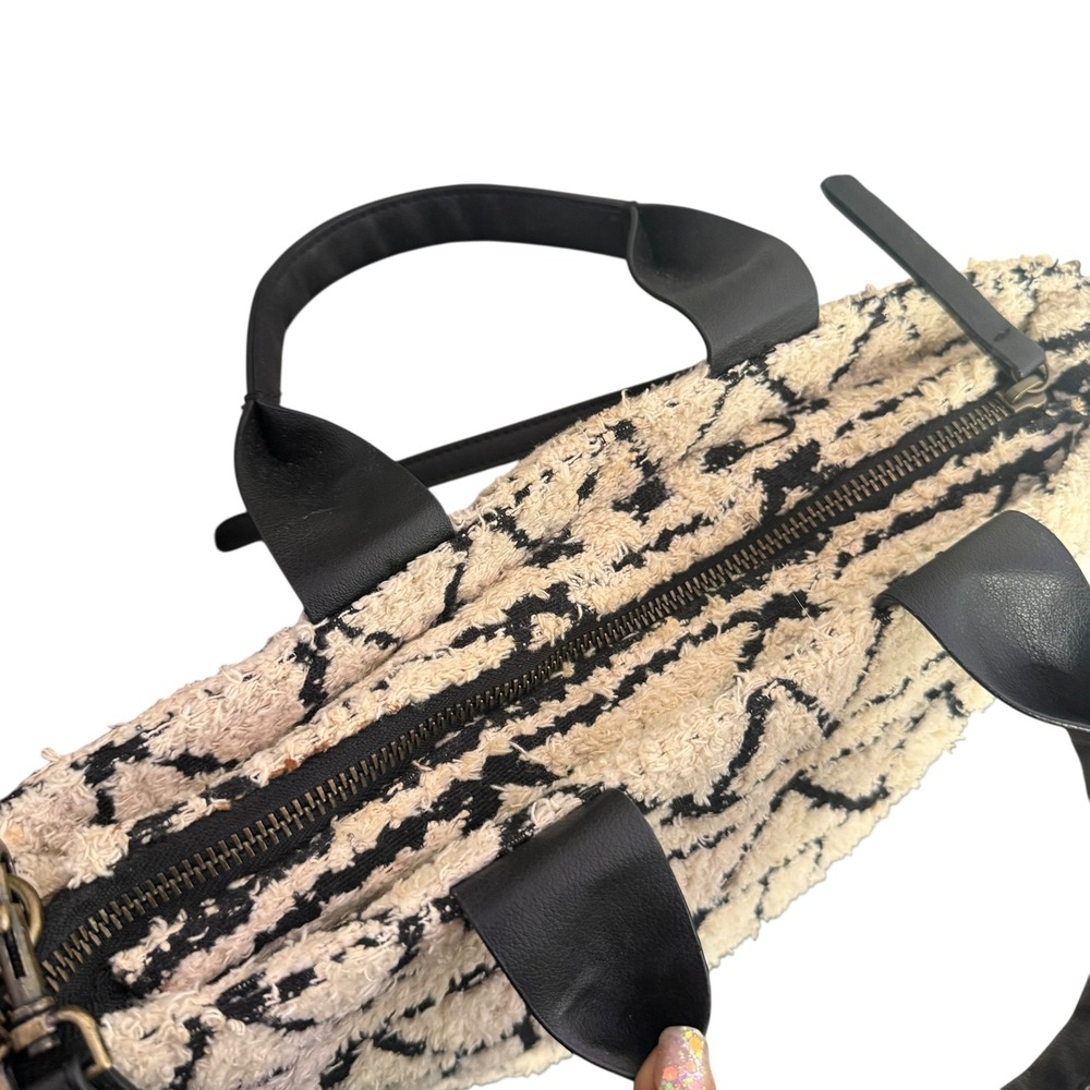 Universal Thread Crossbody Shoulder Textured Bag BOHO Chic Artsy‎ Eclectic - Picture 4 of 12